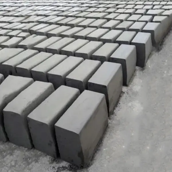 Buying Black Sand In Bulk: What You Need To Know